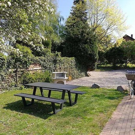 Ferienwohnung „Landhaus Am Ufer 2“ In Heiligenhafen דירה הייליגנהאפן