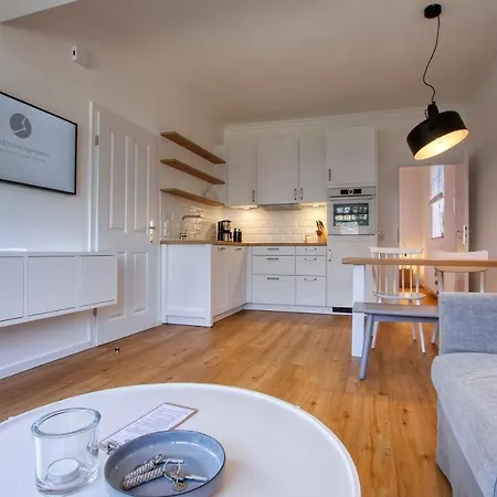 Apartament „landhaus Am Ufer 2“ In Heiligenhafen